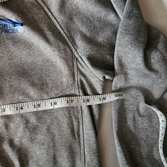 The North Face Women's sweater - Picture 12 of 14